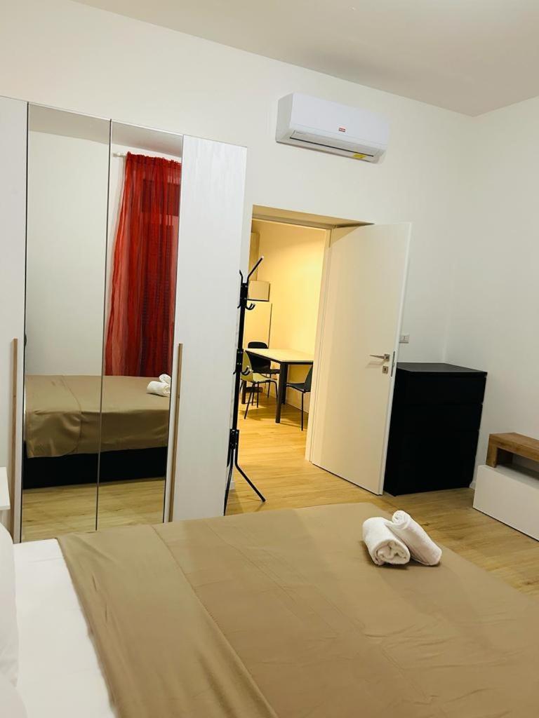 Easy Room Italy Rogoredo Mailand Exterior foto